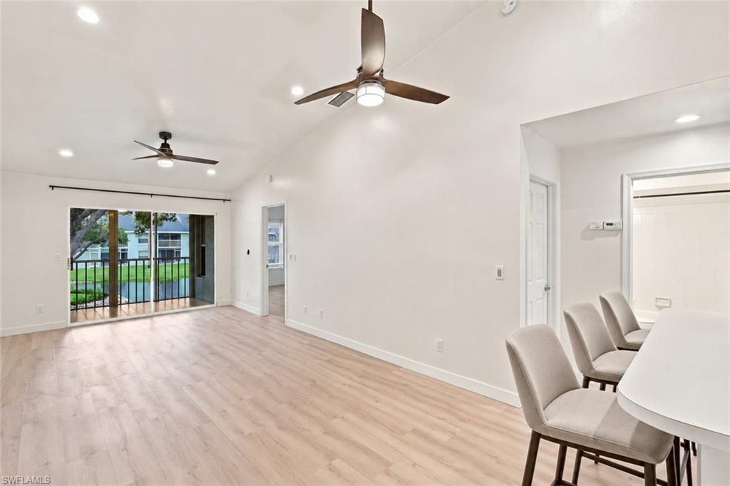 181 Grand Oaks Way, Unit 202, Naples, FL 34110 Photo