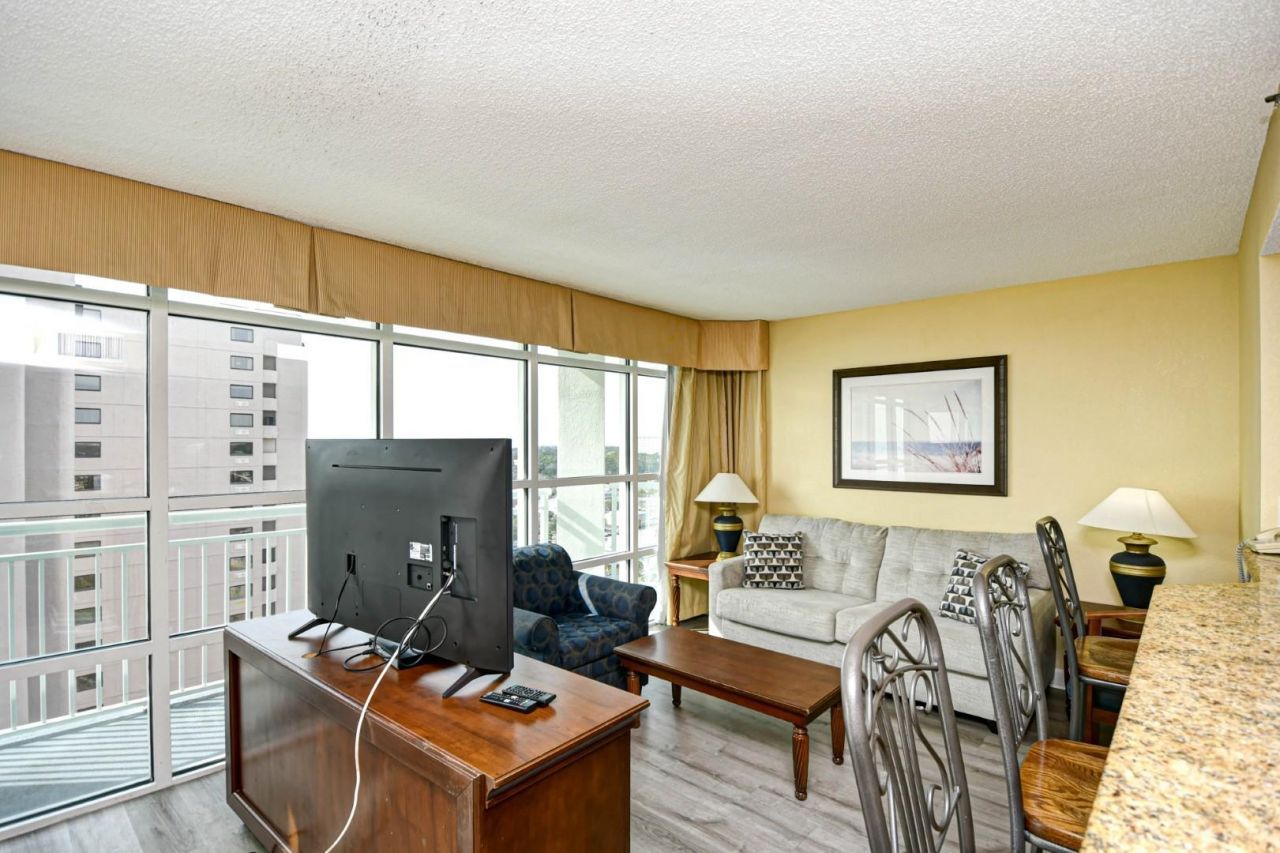 2504 N Ocean Blvd. Photo 6