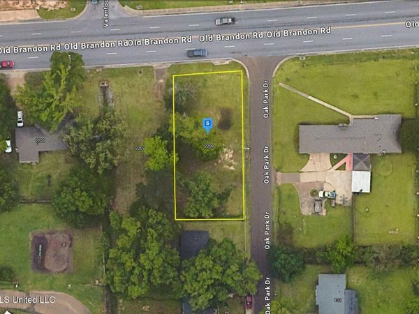 2209 Old Brandon Road, Pearl, MS 39208
