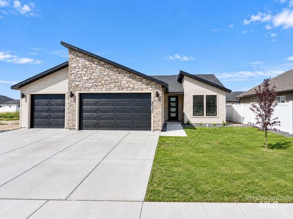3111 Orion Ave, Twin Falls, ID 83301