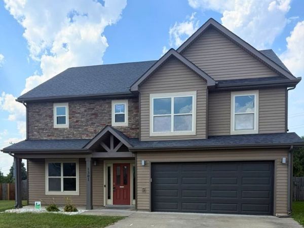 1301 Eagles View Dr, Clarksville, TN 37040