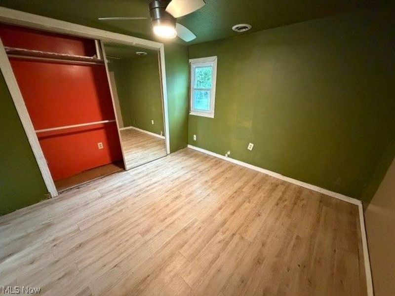 909 Harriet Street, Lorain, OH 44055 Photo 4