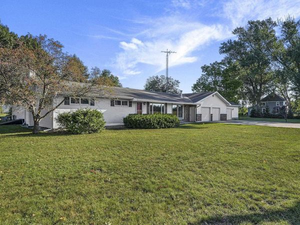 351 Kasson Road E, Maple City, MI 49664