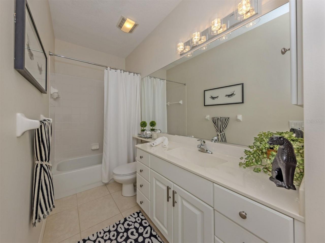 107 Woodbridge Drive, Unit 202, Venice, FL 34293 Photo