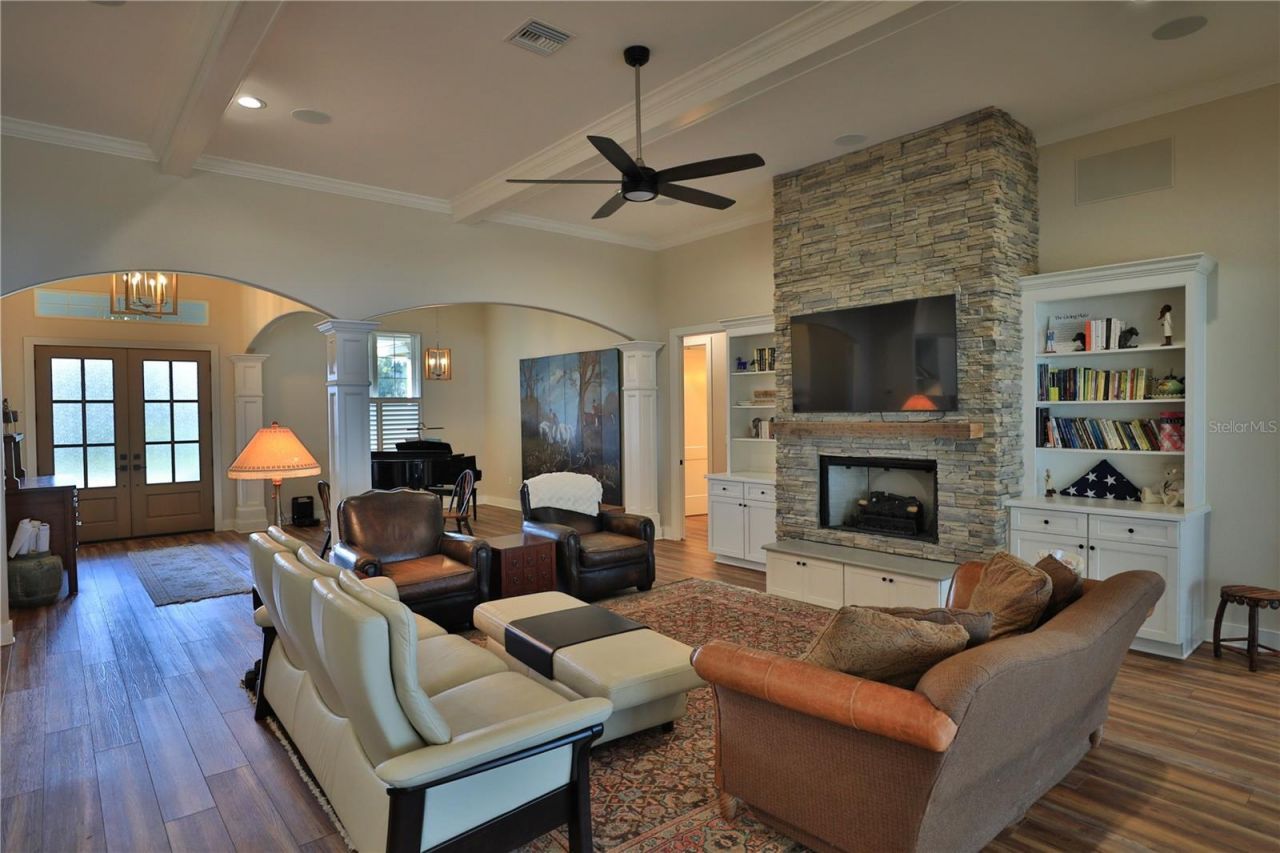 11811 SE Sunset Harbor Road, Weirsdale, FL 32195 Photo