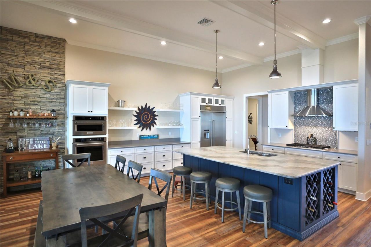 11811 SE Sunset Harbor Road, Weirsdale, FL 32195 Photo