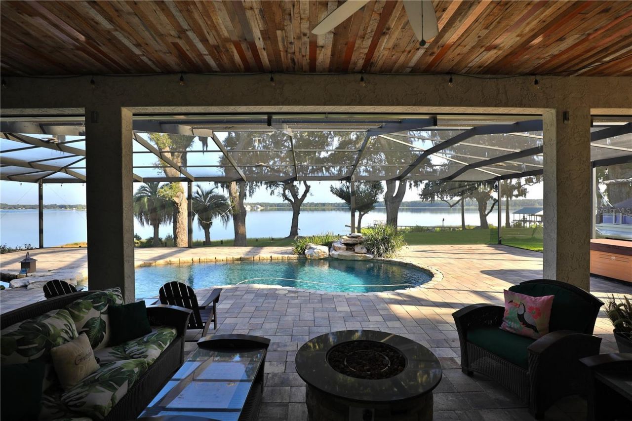 11811 SE Sunset Harbor Road, Weirsdale, FL 32195 Photo