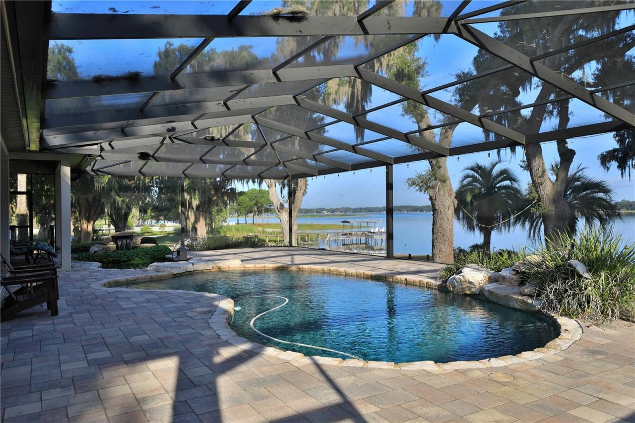 11811 SE Sunset Harbor Road, Weirsdale, FL 32195 Photo