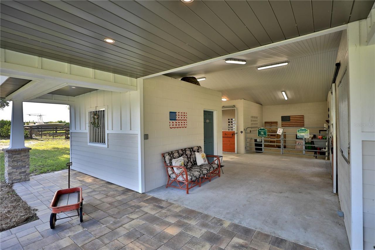 11811 SE Sunset Harbor Road, Weirsdale, FL 32195 Photo