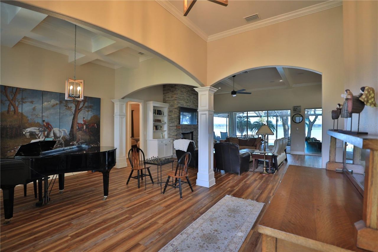 11811 SE Sunset Harbor Road, Weirsdale, FL 32195 Photo