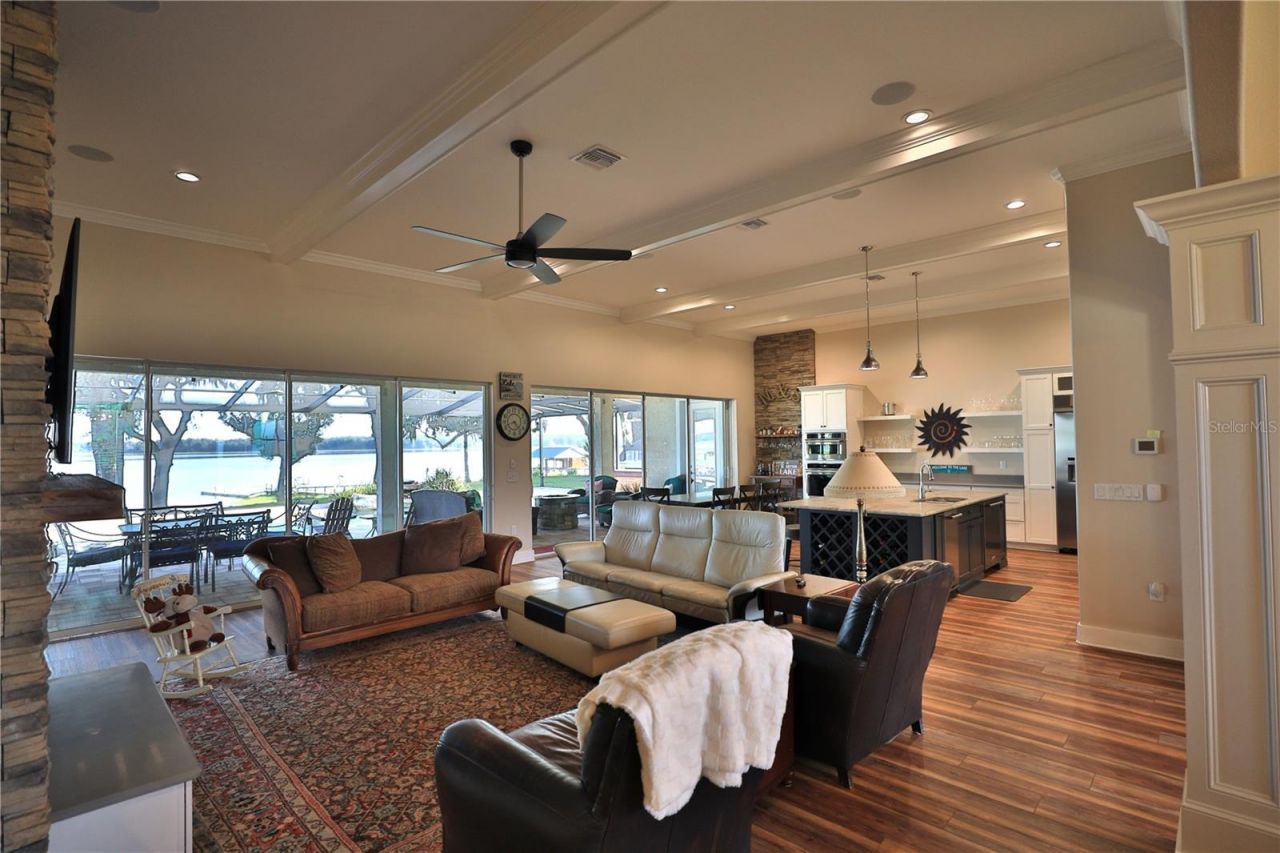 11811 SE Sunset Harbor Road, Weirsdale, FL 32195 Photo
