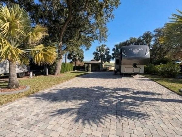 16353 CHERRY TREE COURT , CLERMONT, FL 34714