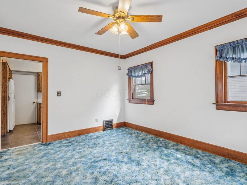 989 Amelia Avenue, Akron, OH 44302 Photo 7