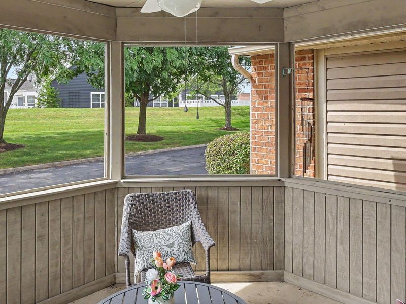 465 Chardonnay Lane, Lewis Center, OH 43035 Photo 10