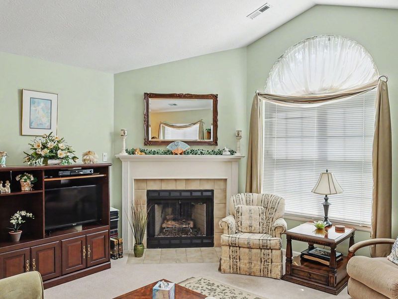 465 Chardonnay Lane, Lewis Center, OH 43035 Photo 13
