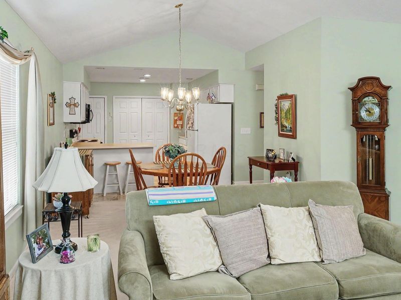 465 Chardonnay Lane, Lewis Center, OH 43035 Photo 14