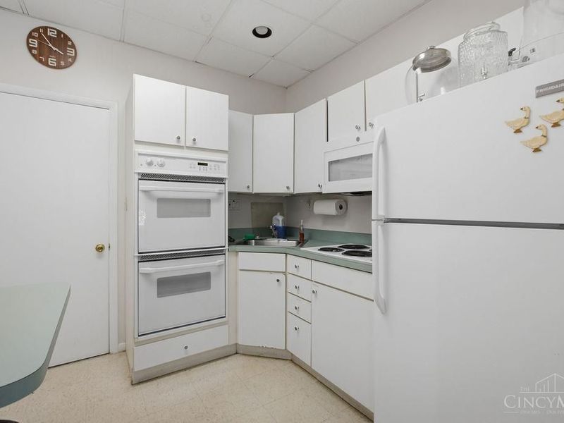 3533 Amberacres Drive, Unit 308E, Cincinnati, OH 45237 Photo 38