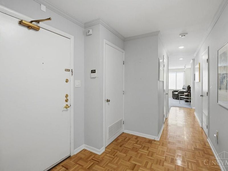 3533 Amberacres Drive, Unit 308E, Cincinnati, OH 45237 Photo 5