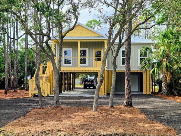 1432 Bienville Boulevard, Dauphin Island, AL 36528
