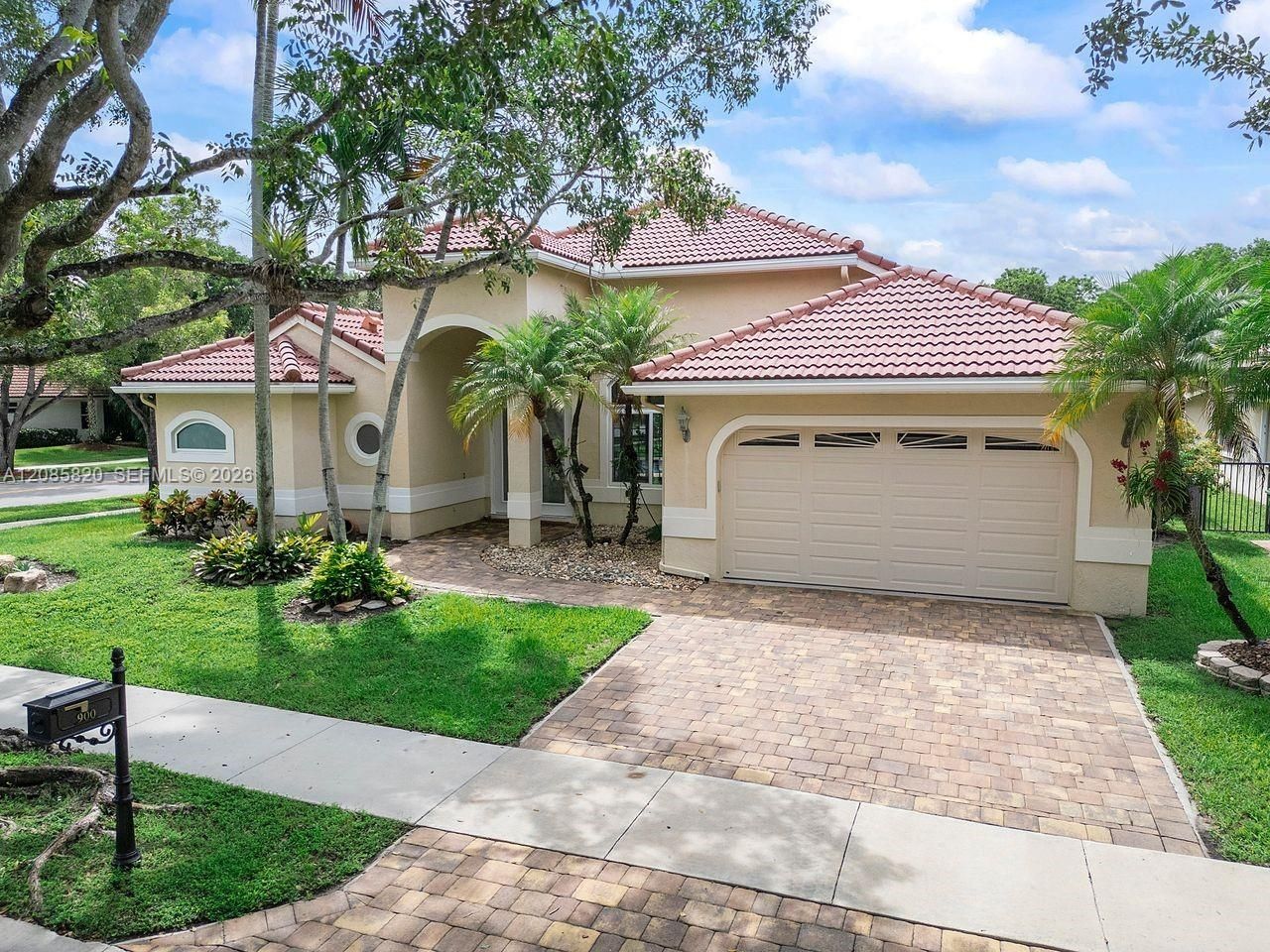900 Spoonbill Cir, Weston, FL 33326 Photo