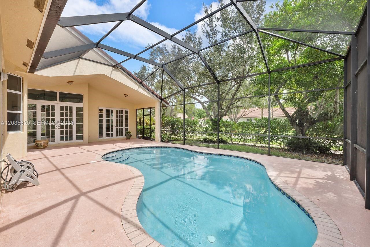 900 Spoonbill Cir, Weston, FL 33326 Photo