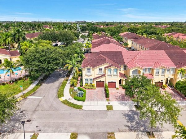 889 SW 151st Pl , Miami, FL 33194