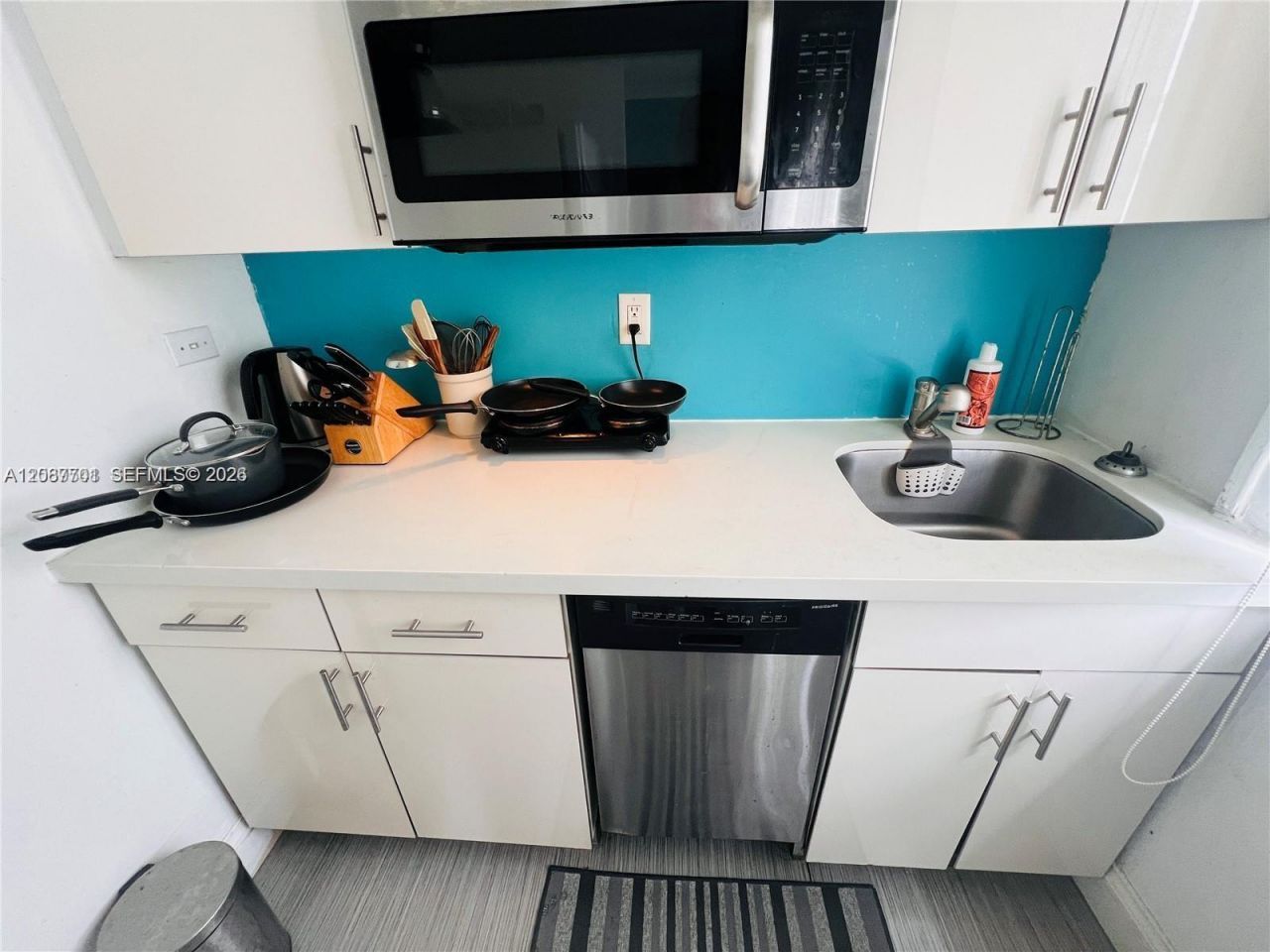 1611 Michigan Ave, Unit 24, Miami Beach, FL 33139 Photo