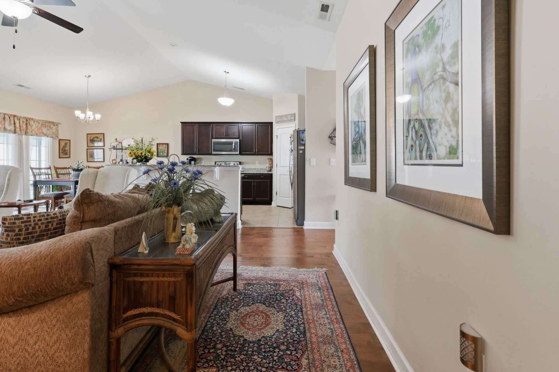 2716 Desert Rose St. Photo 11