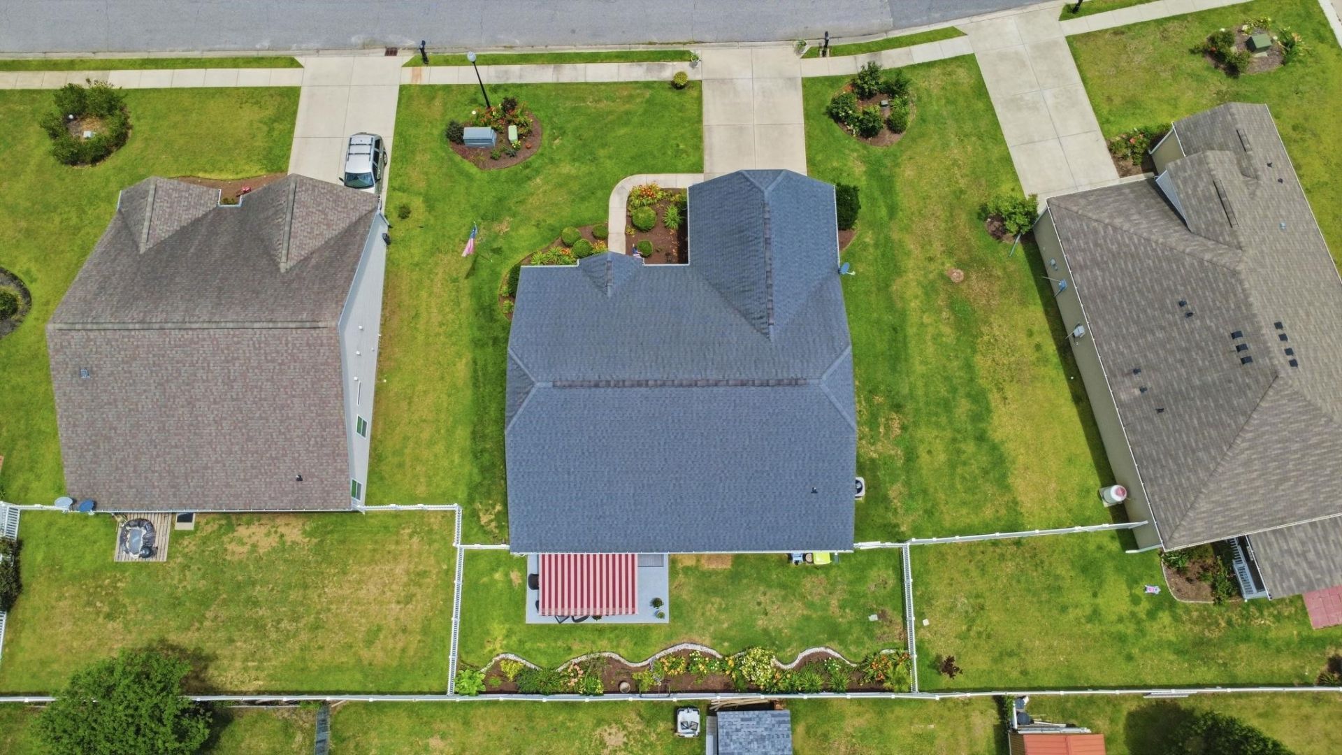 2716 Desert Rose St. Photo 44