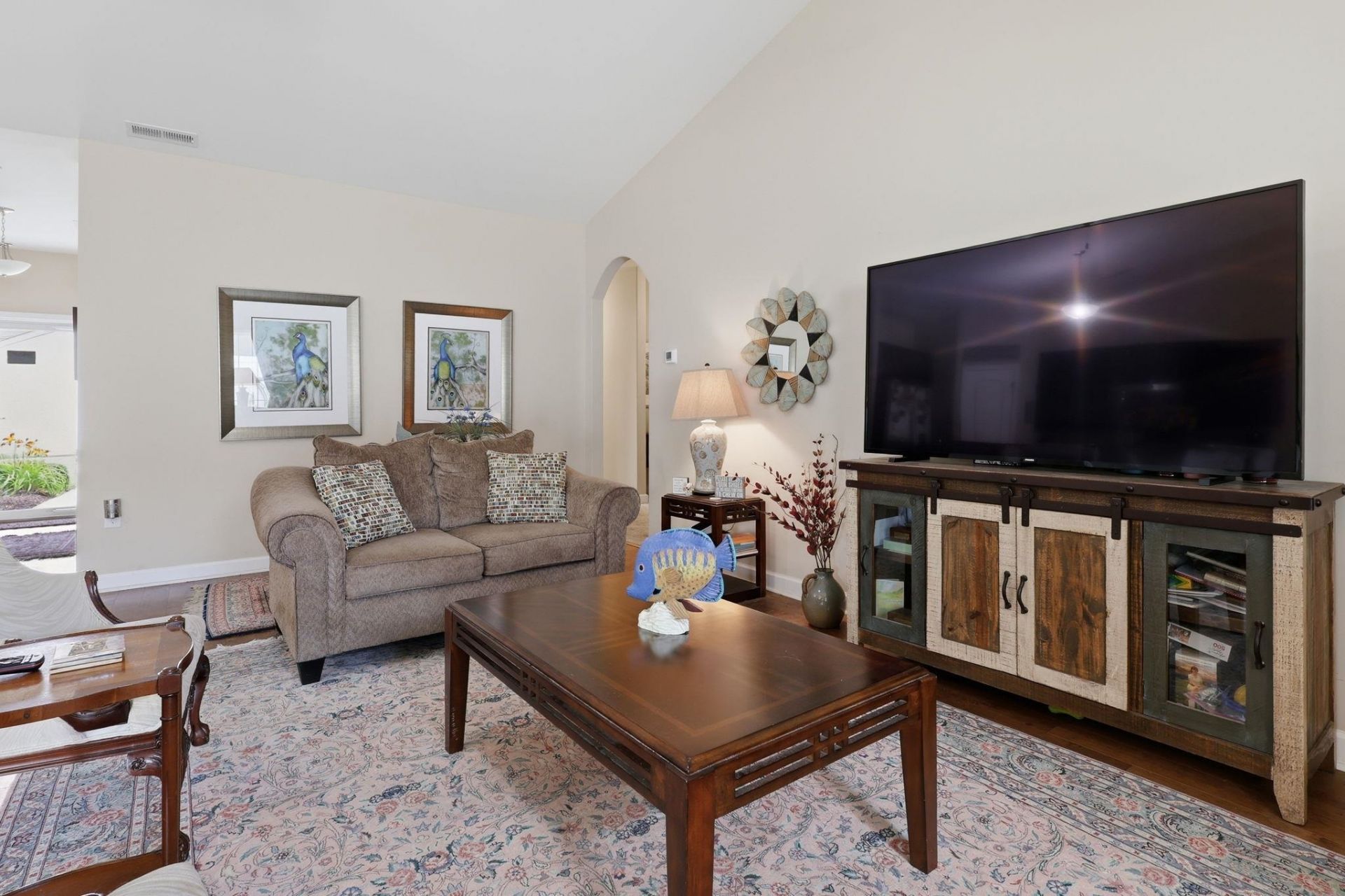 2716 Desert Rose St. Photo 8