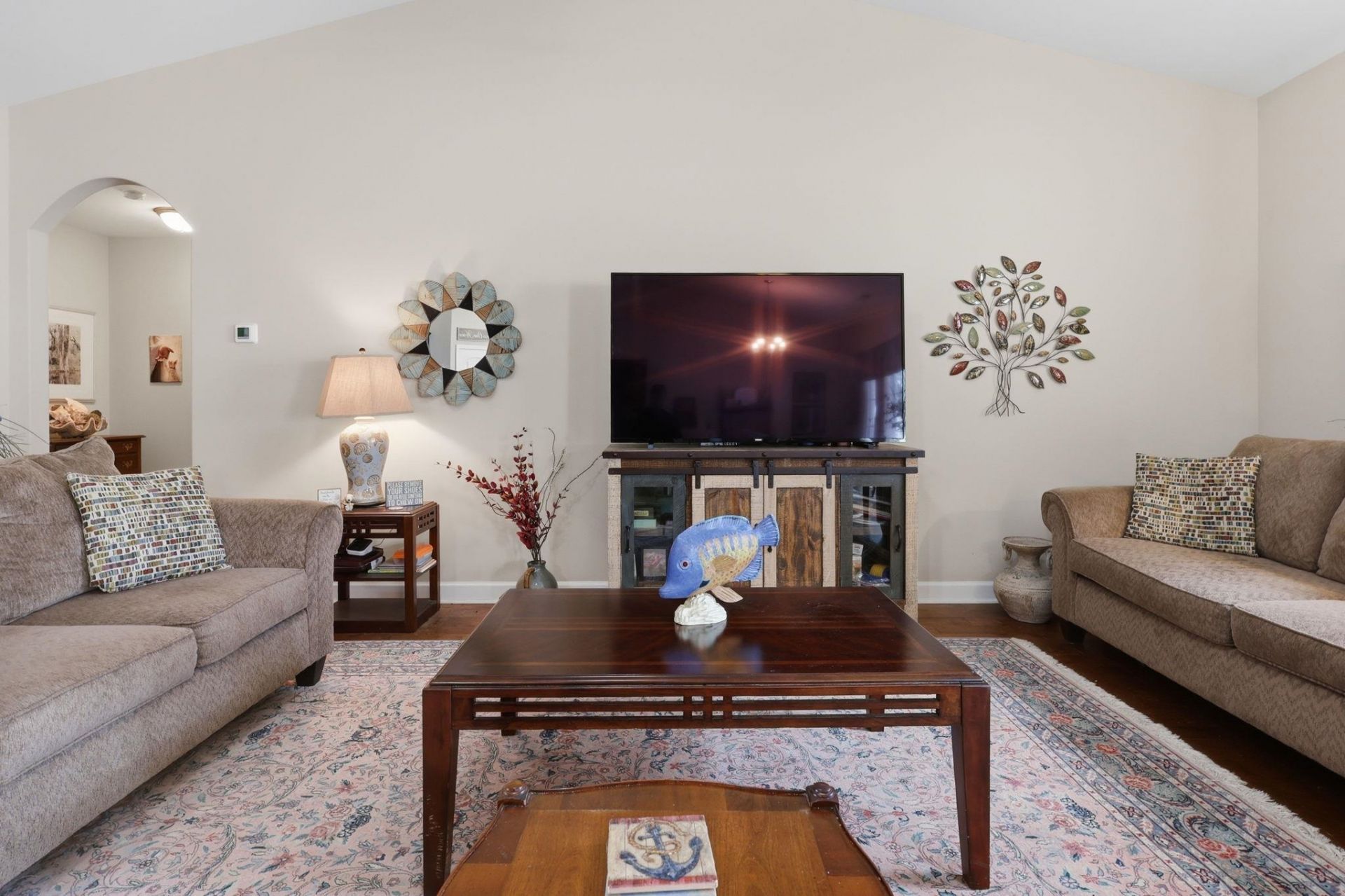 2716 Desert Rose St. Photo 9