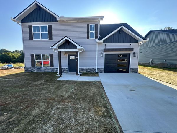 1915 Links Boulevard, Morristown, TN 37813