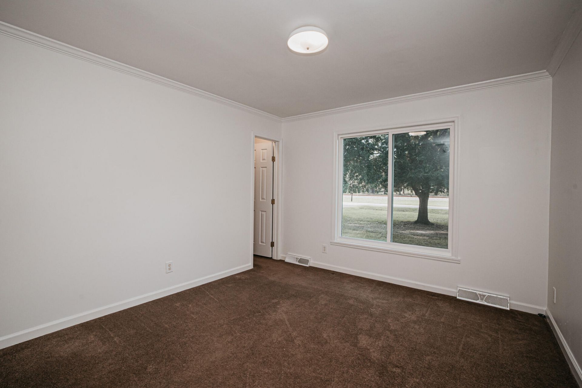 5823 Drayton Street Photo 23
