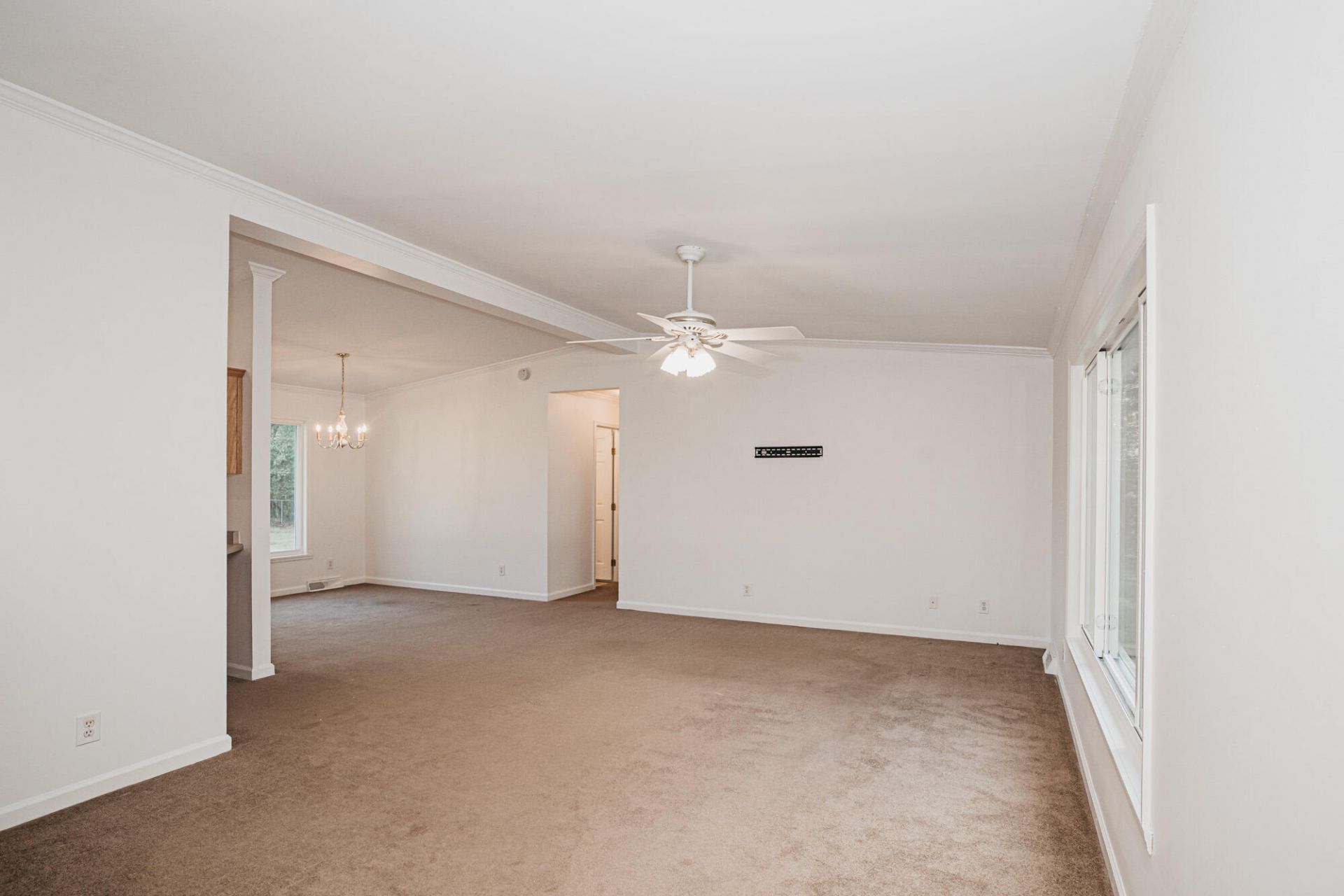 5823 Drayton Street Photo 8