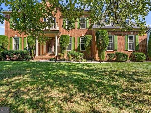 805 LINDSEY MANOR LANE, SILVER SPRING, MD 20905