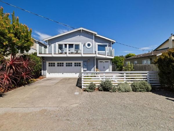 55 Alameda Avenue, Half Moon Bay, CA 94019