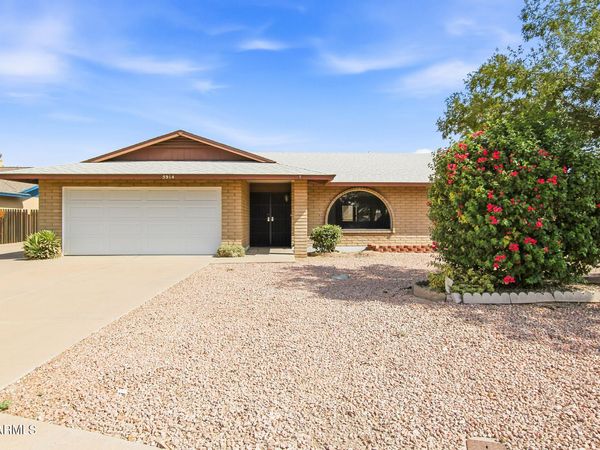 5914 W HARMONT Drive, Glendale, AZ 85302