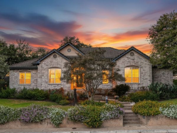 15811 MISSION RDG, San Antonio, TX 78232