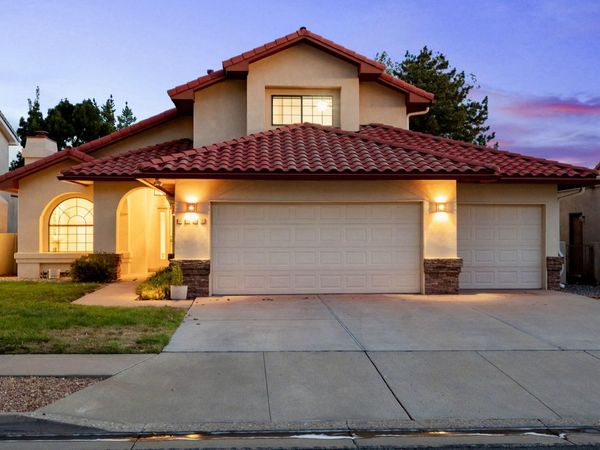 8604 Vineyard Ridge Road NE, Albuquerque, NM 87122