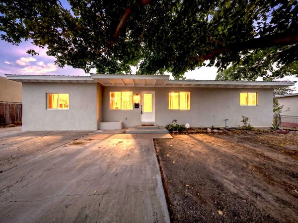 1124 Dorothy Street NE, Albuquerque, NM 87112