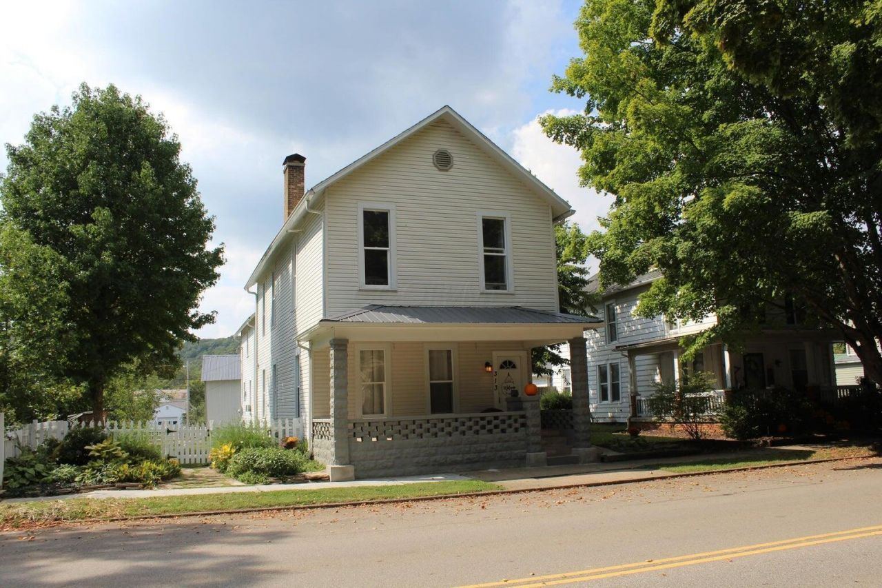 313 N Main Street , Sugar Grove, OH 43155 Main Photo