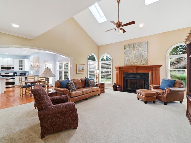 6177 Heritage Lakes Drive , Hilliard, OH 43026 Photo 10