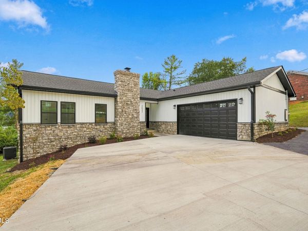 2645 Suffolk Street, Kingsport, TN 37660