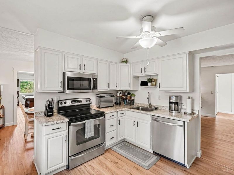 260 Sinclair Court, Loveland, OH 45140 Photo 10