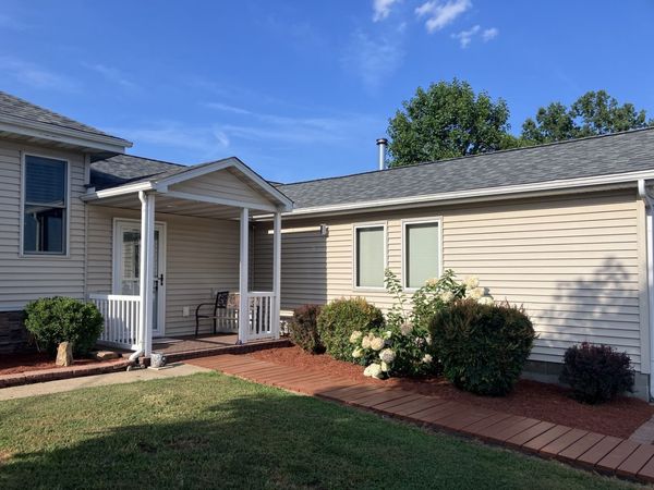 12268 Saraville Road , Marion, IL 62959