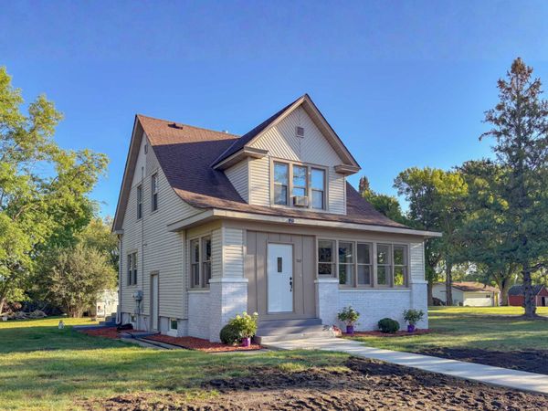 502 W Broadway, Elizabeth, MN 56533
