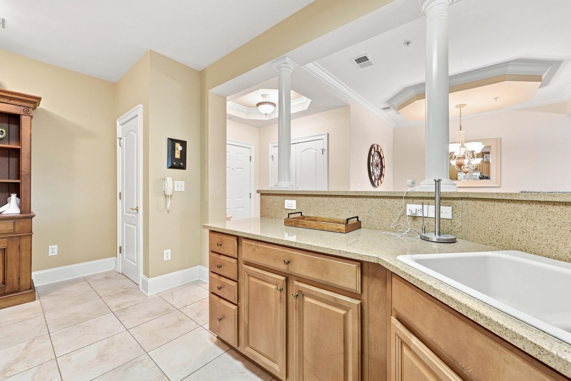 2180 Waterview Dr.  Photo 9