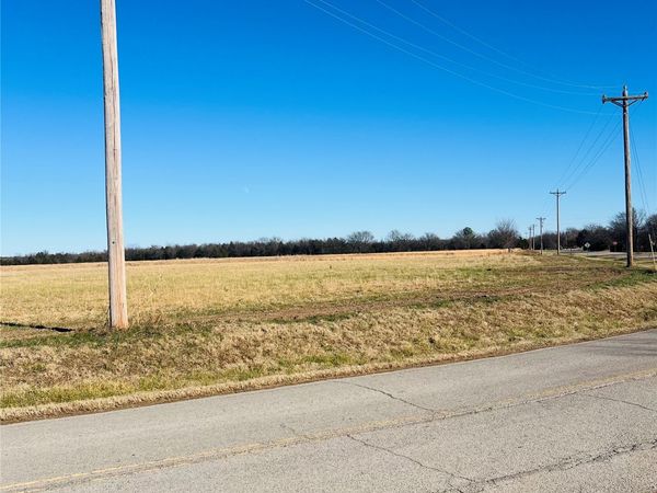 S Elwood Avenue, Mounds, OK 74047