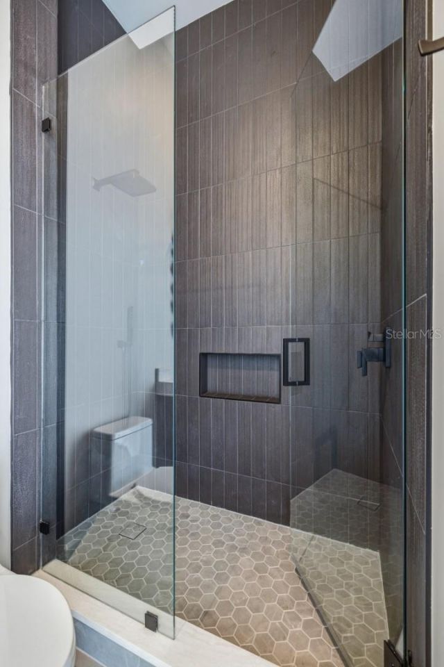 6503 Debbie Lane S, Saint Petersburg, FL 33707 Photo