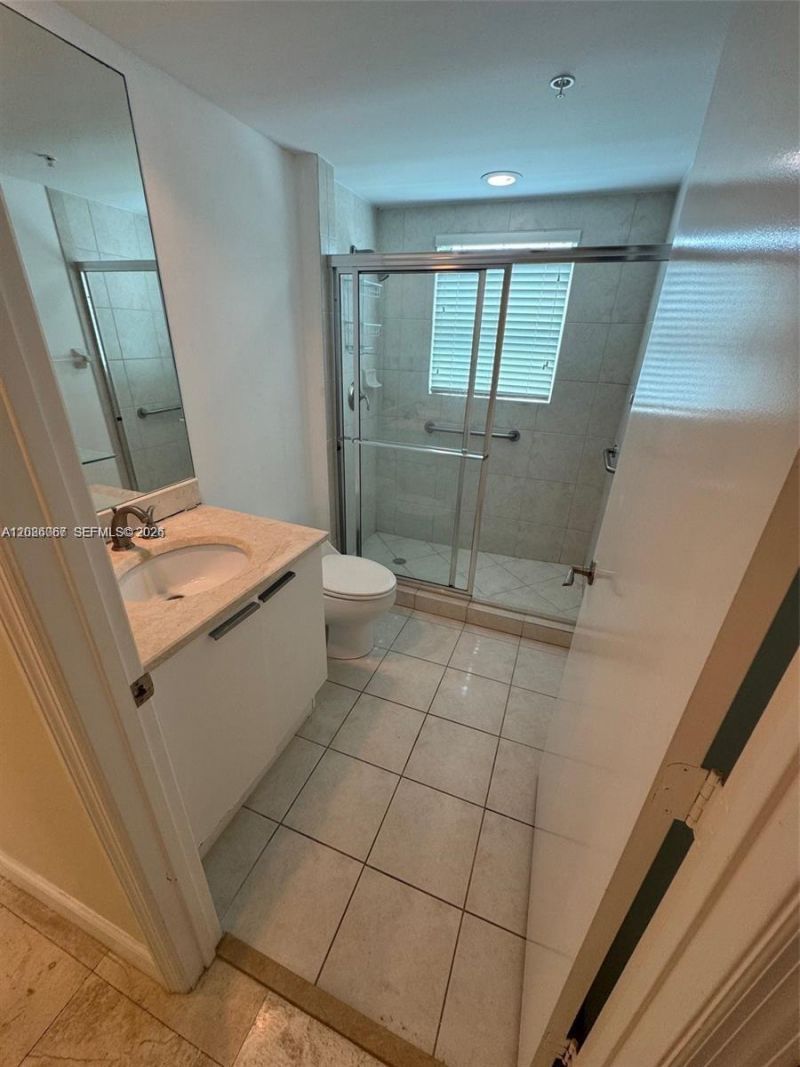 15051 Royal Oaks Ln, Unit 701, North Miami, FL 33181 Photo
